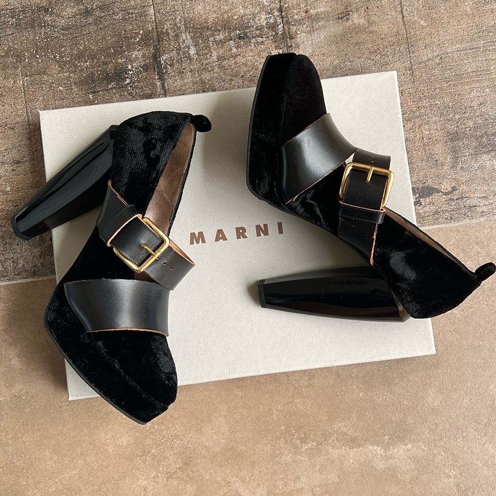MARNI Vintage Platform Booties Pumps - Velvet with Leather Buckle size 40
